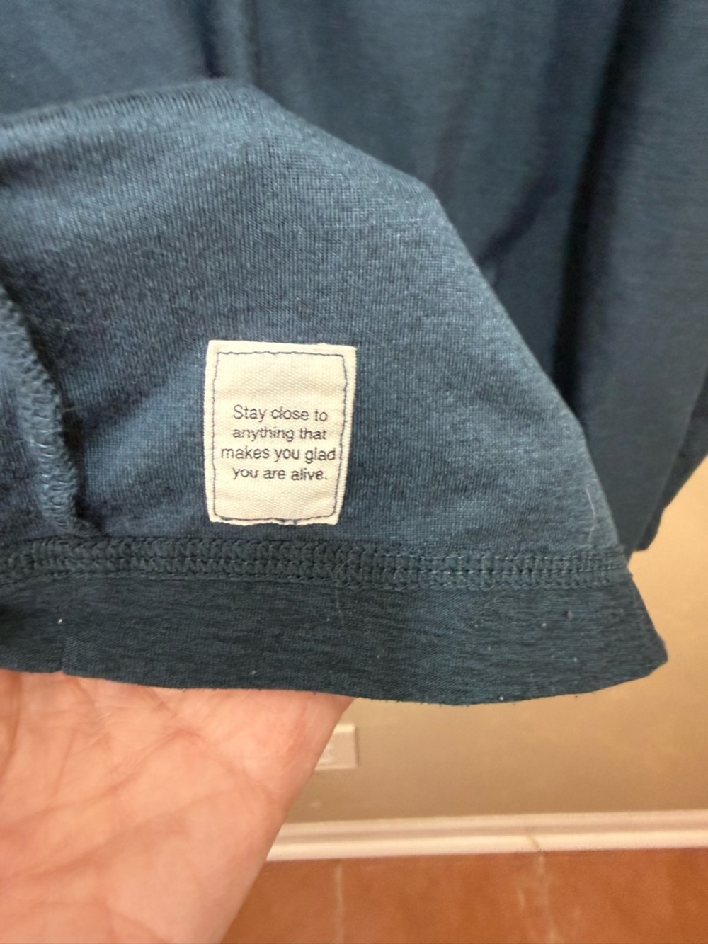 Vuori Long Sleeve‎ Strato Tech Crew Shirt in Slate Blue. Size XL. Minimalist - Picture 5 of 8